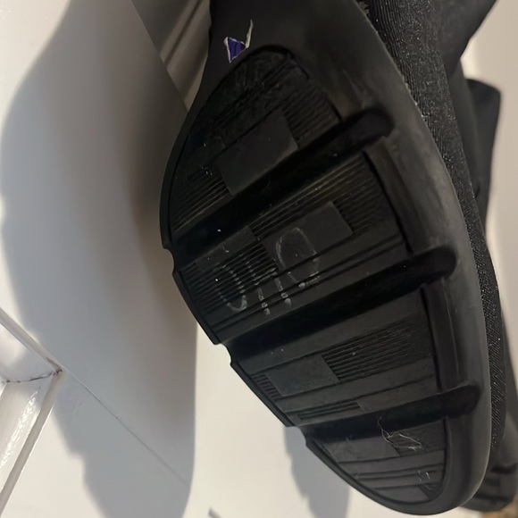 Anne Klein Sport 
Blk fabric ankle boots nc
3 inch heal - Picture 2 of 3